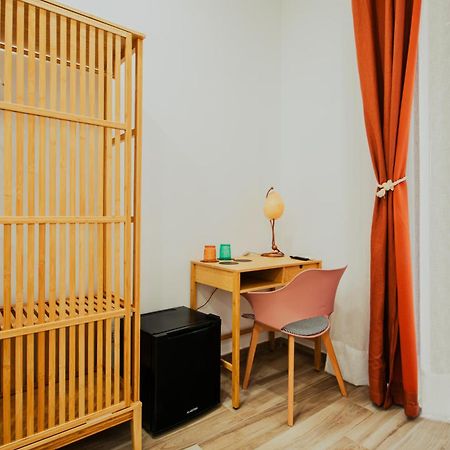 B&B Lara'S Home By I Borbone Napoli Esterno foto