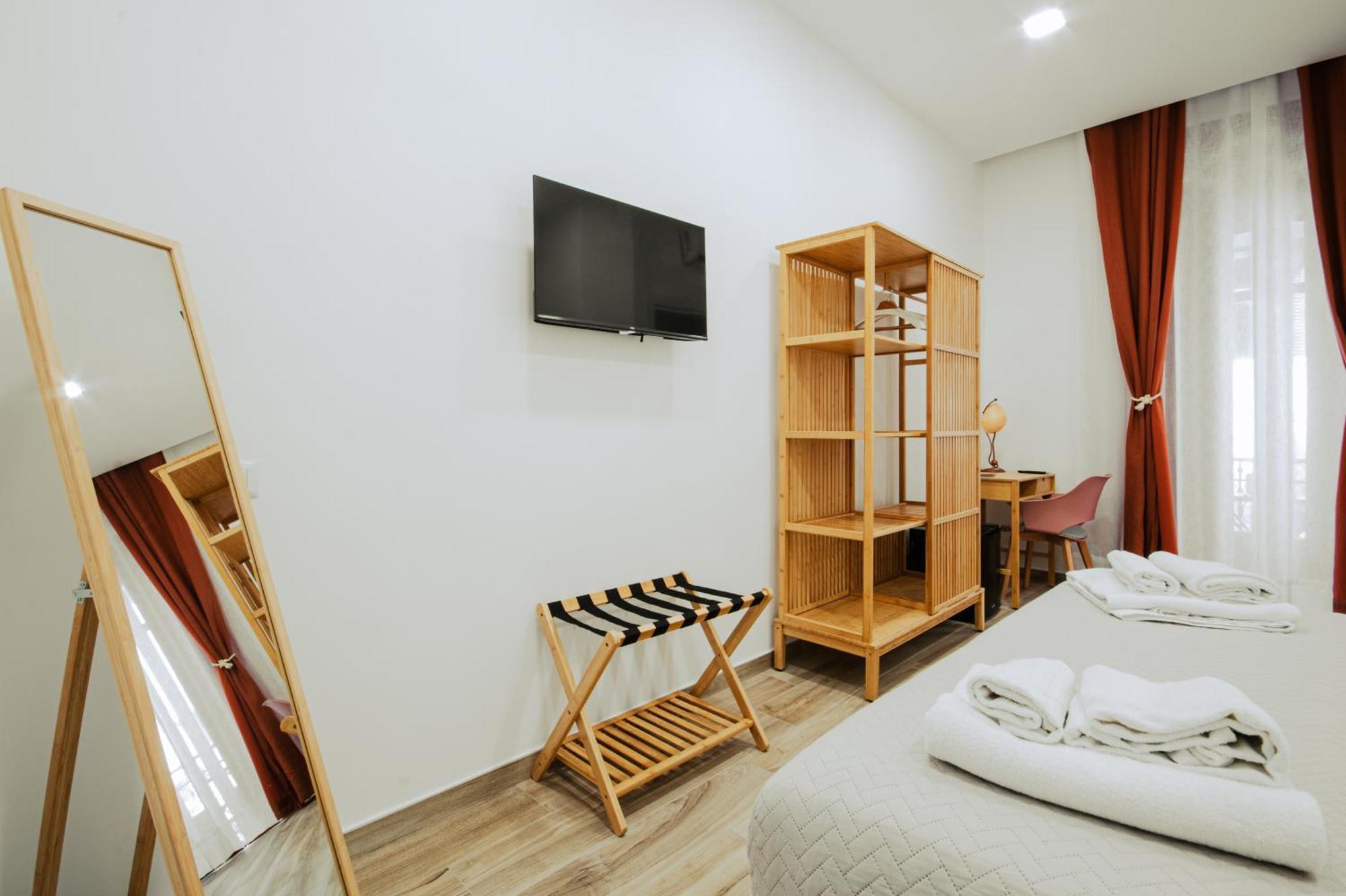 B&B Lara'S Home By I Borbone Napoli Esterno foto