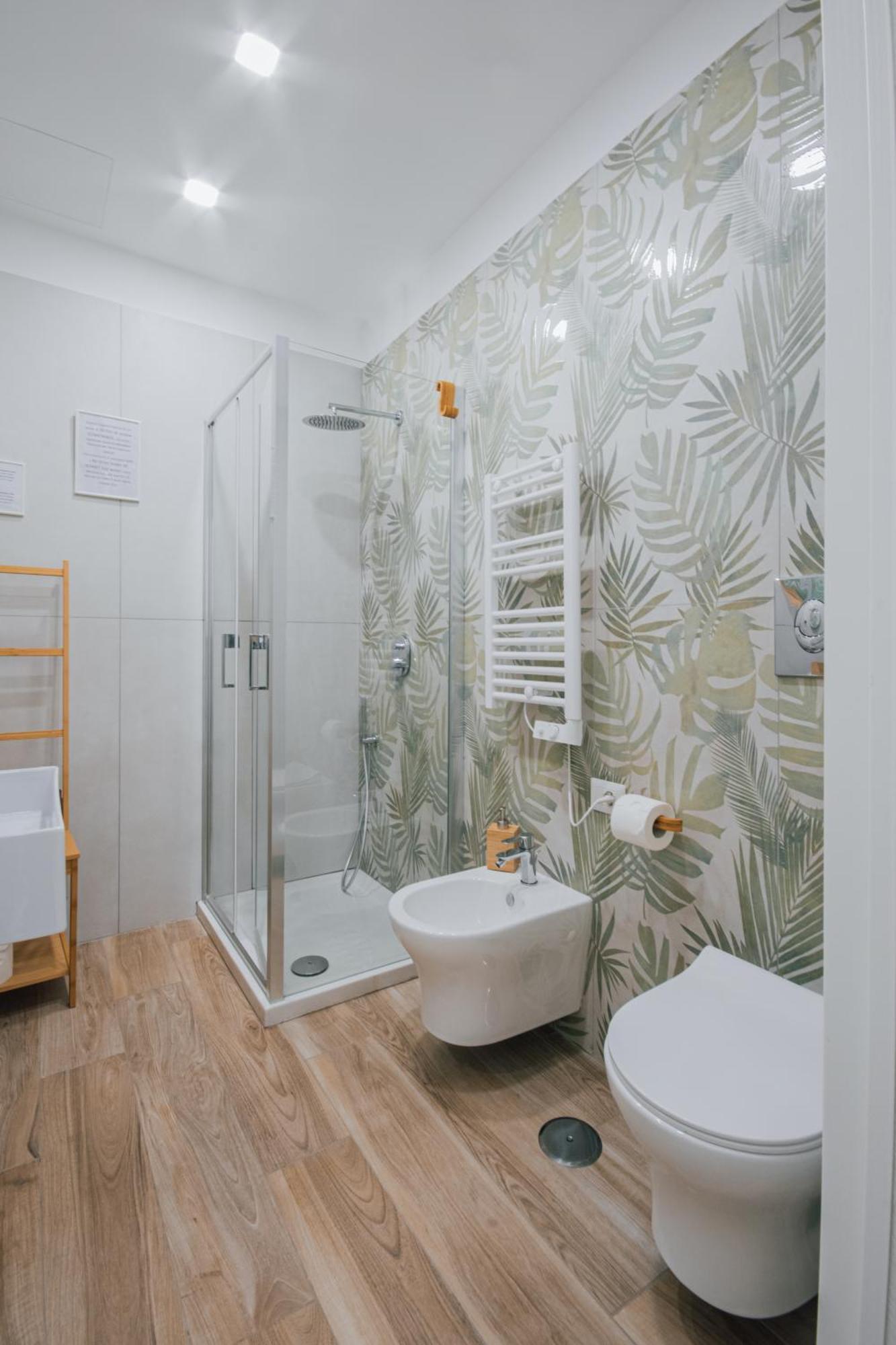 B&B Lara'S Home By I Borbone Napoli Esterno foto